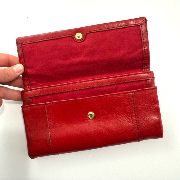 Vintage Fossil Crimson Red Leather Ellis Clutch Wallet / Purse Classic Folding - Picture 4 of 8